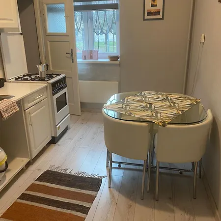 Downtown Near Center & Plaza Apartamento Miskolc