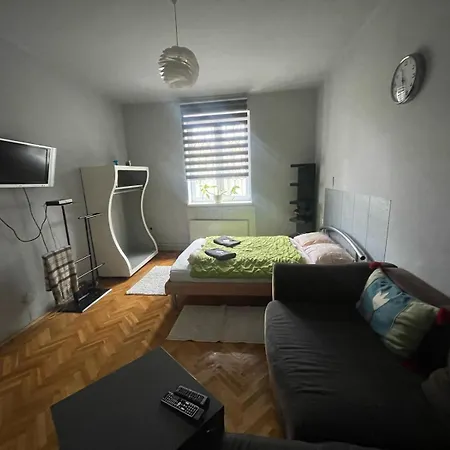 Apartamento Downtown Near Center & Plaza Miskolc