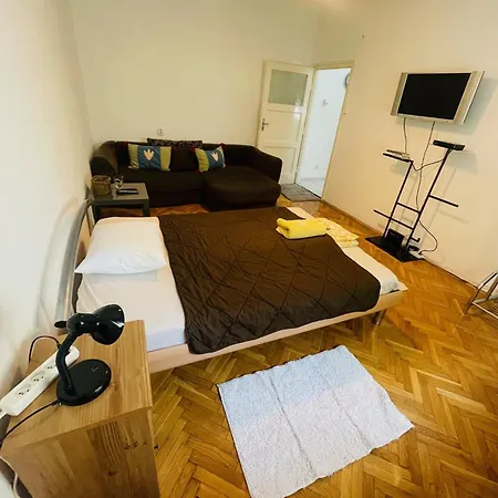 Appartement Downtown Near Center & Plaza